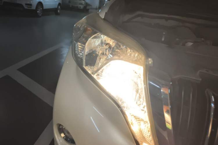 Used Toyota Prado 2016 2.7L Automatic Standard Edition Right Front Headlight