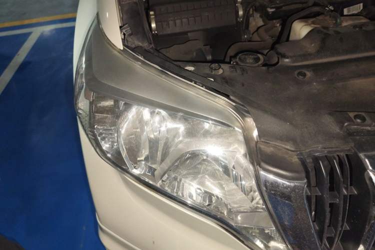 Used Toyota Prado 2016 2.7L Automatic Standard Edition Right Front Headlight
