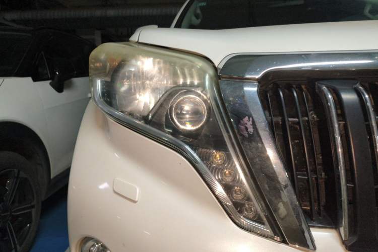 Used Toyota Prado 2016 3.5L Automatic TX-L Right Front Headlight