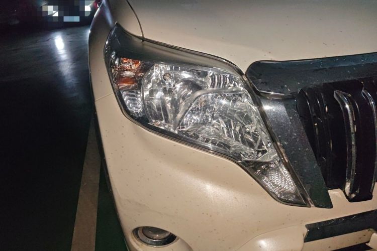 Used Toyota Prado  Right Front Headlight