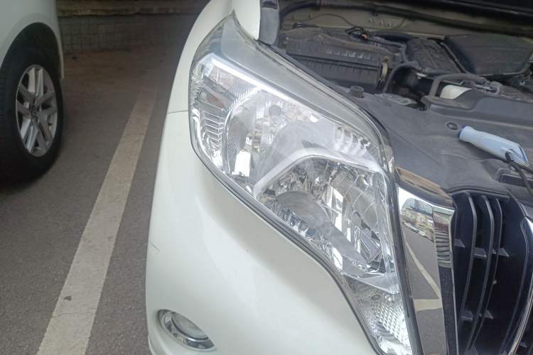 Used Toyota Prado 2016 2.7L Automatic Standard Edition Right Front Headlight