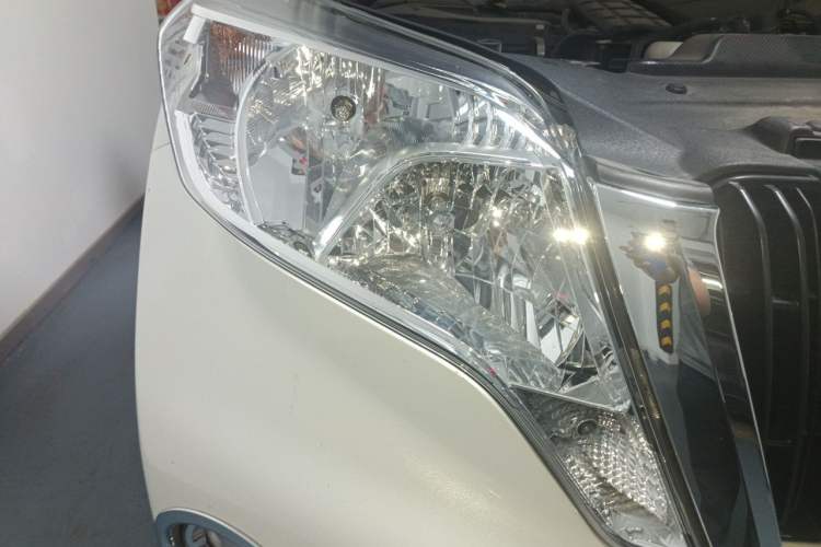 Used Toyota Prado 2016 2.7L Automatic Standard Edition Right Front Headlight