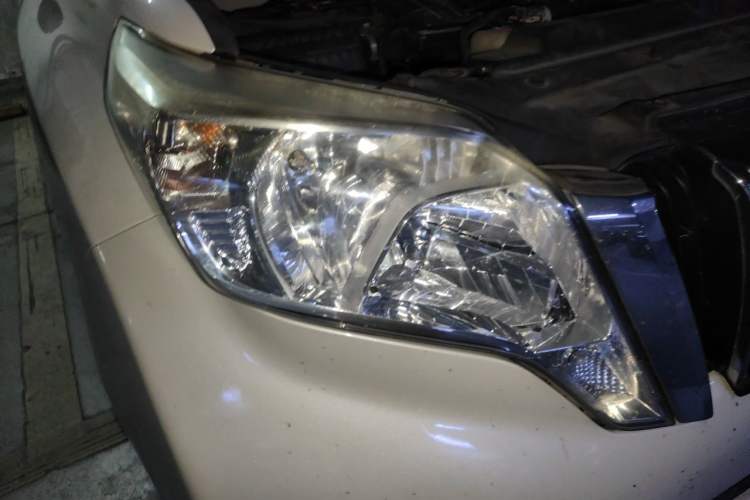 Used Toyota Prado 2016 2.7L Automatic Standard Edition Right Front Headlight