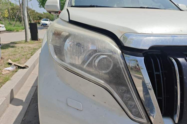 Used Toyota Prado 2016 2.7L Automatic Luxury Edition Right Front Headlight