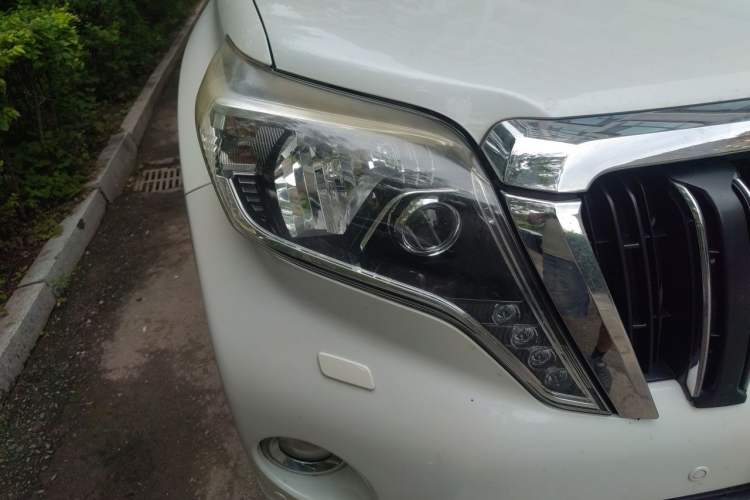 Used Toyota Prado 2016 3.5L Automatic TX-L Right Front Headlight