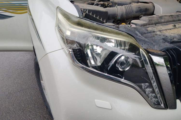 Used Toyota Prado 2016 3.5L Automatic TX-L NAVI Right Front Headlight