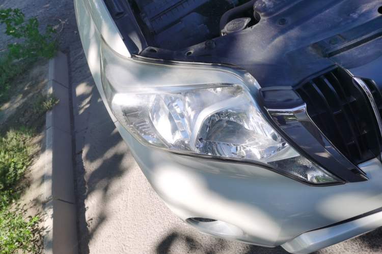 Used Toyota Prado 2016 2.7L Automatic Standard Edition Right Front Headlight