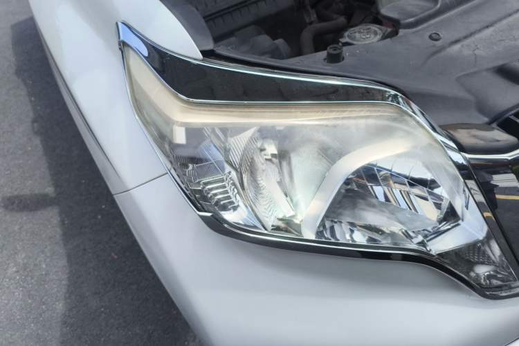 Used Toyota Prado 2016 2.7L Automatic Standard Edition Right Front Headlight