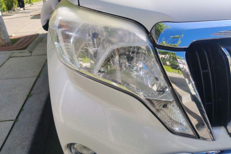 Used Toyota Prado 2016 2.7L Automatic Standard Edition Right Front Headlight