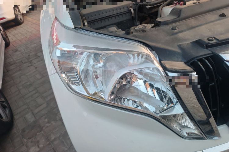 Used Toyota Prado 2016 2.7L Automatic Standard Edition Right Front Headlight