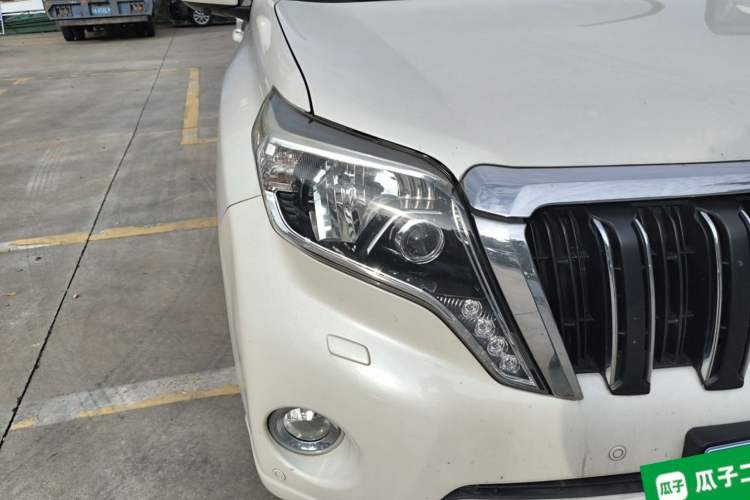 Used Toyota Prado 2016 3.5L Automatic TX-L NAVI Right Front Headlight