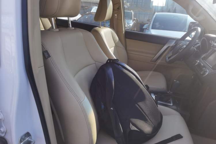 Used Toyota Prado 2016 3.5L Automatic TX-L NAVI Right Front Seat