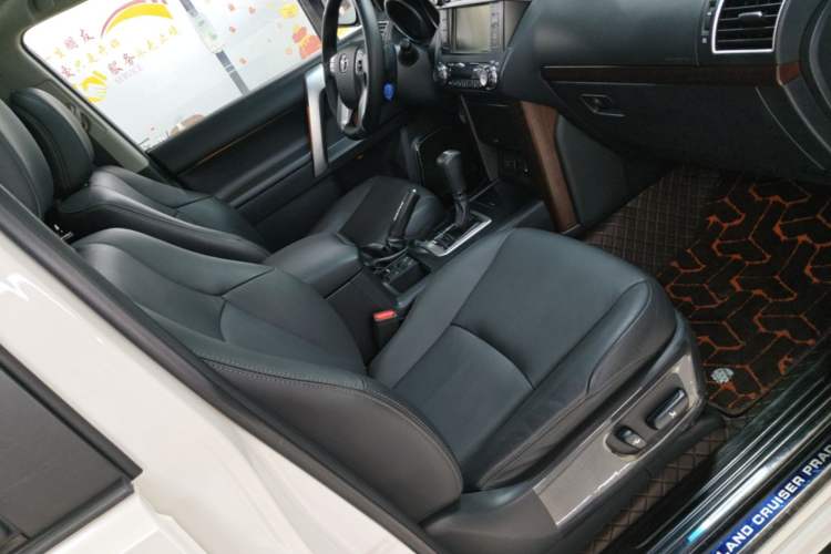 Used Toyota Prado 2016 3.5L Automatic TX-L NAVI Right Front Seat