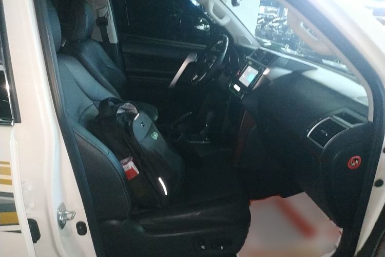 Used Toyota Prado 2016 3.5L Automatic TX-L NAVI Right Front Seat