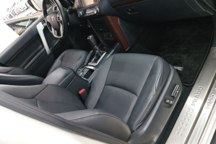 Used Toyota Prado 2016 3.5L Automatic TX-L NAVI Right Front Seat