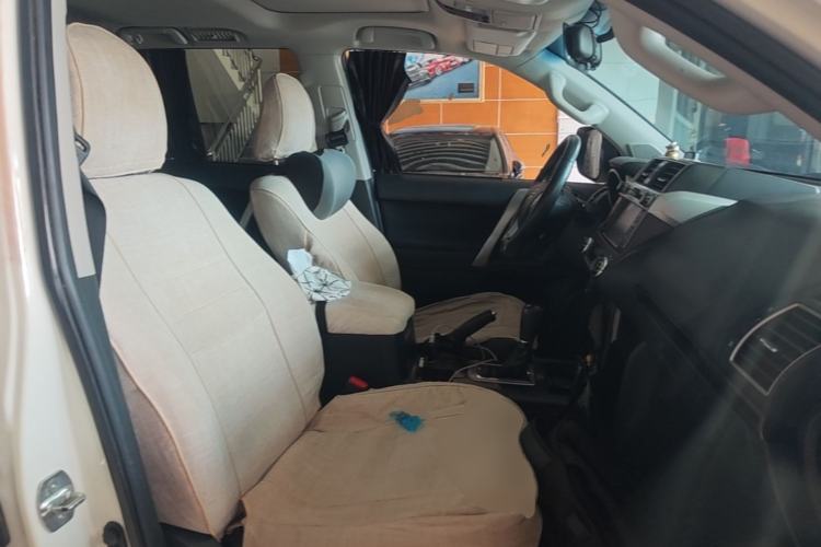 Used Toyota Prado 2016 2.7L Automatic Luxury Edition Right Front Seat