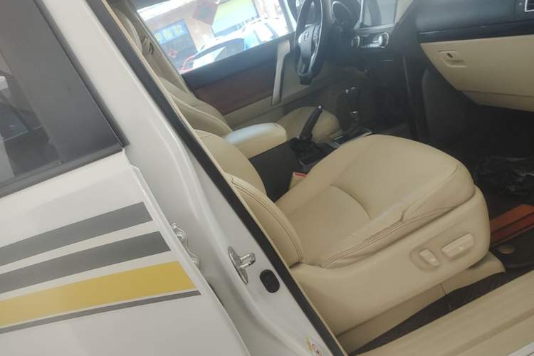 Used Toyota Prado 2016 2.7L Automatic Standard Edition Right Front Seat