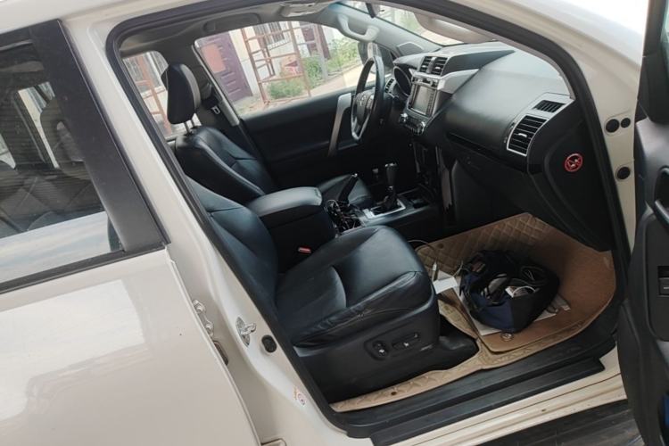 Used Toyota Prado 2016 2.7L Automatic Standard Edition Right Front Seat