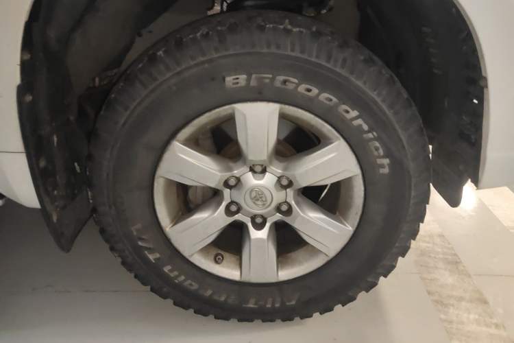 Used Toyota Prado 2016 3.5L Automatic TX-L Right Front Wheel Hub