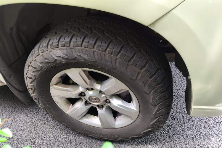 Used Toyota Prado 2016 3.5L Automatic TX-L NAVI Right Front Wheel Hub