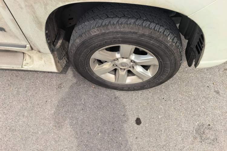 Used Toyota Prado 2016 2.7L Automatic Standard Edition Right Front Wheel Hub
