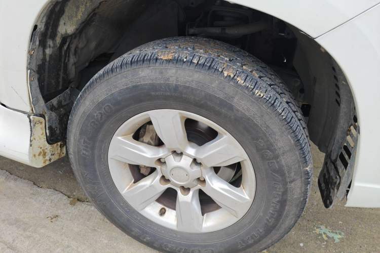 Used Toyota Prado 2016 2700 TX 7-Seater Middle East Version Right Front Wheel Hub