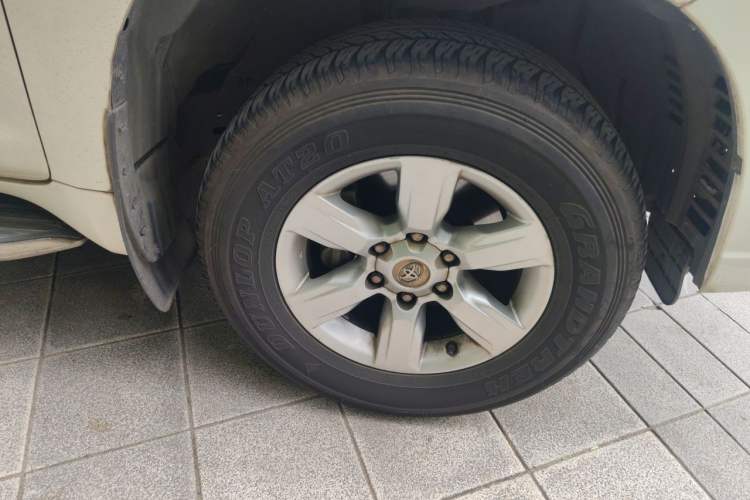 Used Toyota Prado 2016 3.5L Automatic TX-L NAVI Right Front Wheel Hub