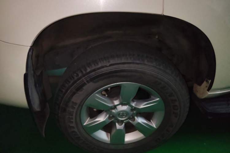 Used Toyota Prado 2016 2700 TX 7-Seater Middle East Version Right Front Wheel Hub