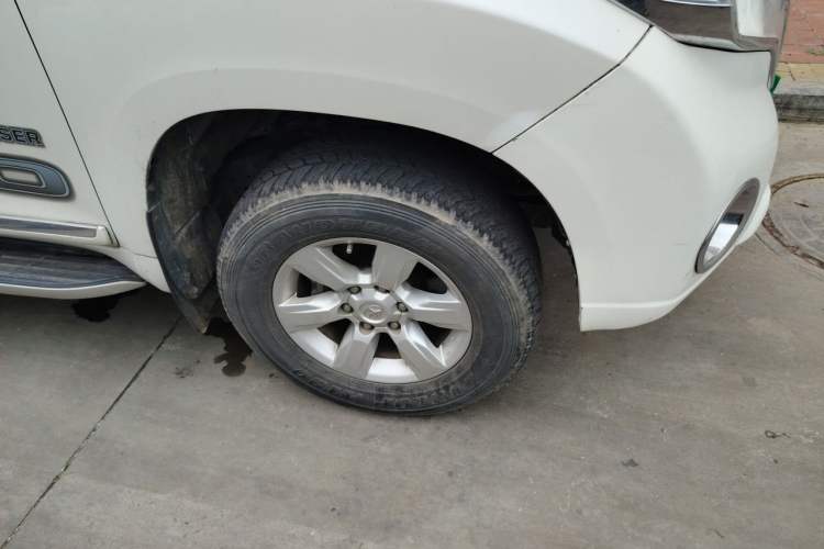 Used Toyota Prado 2016 2.7L Automatic Standard Edition Right Front Wheel Hub