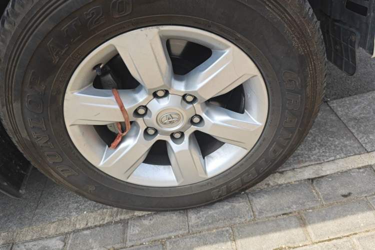 Used Toyota Prado 2016 2.7L Automatic Standard Edition Right Front Wheel Hub