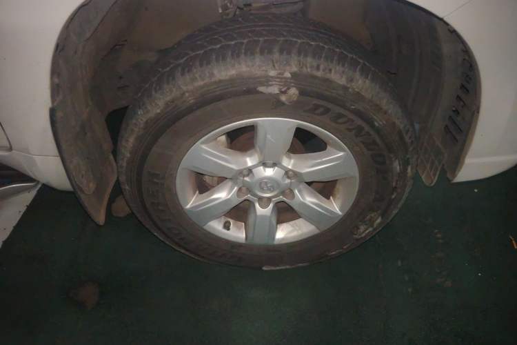 Used Toyota Prado 2016 3.5L Automatic TX-L Right Front Wheel Hub
