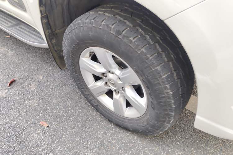 Used Toyota Prado 2016 3.5L Automatic TX-L NAVI Right Front Wheel Hub