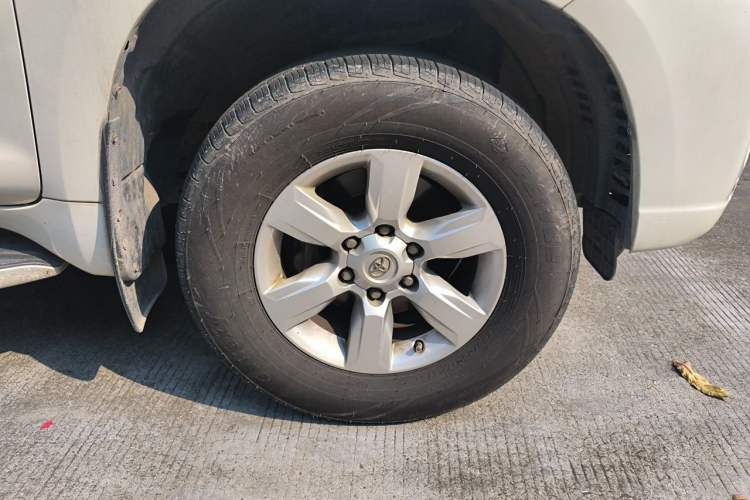 Used Toyota Prado 2016 3.5L Automatic TX-L Right Front Wheel Hub