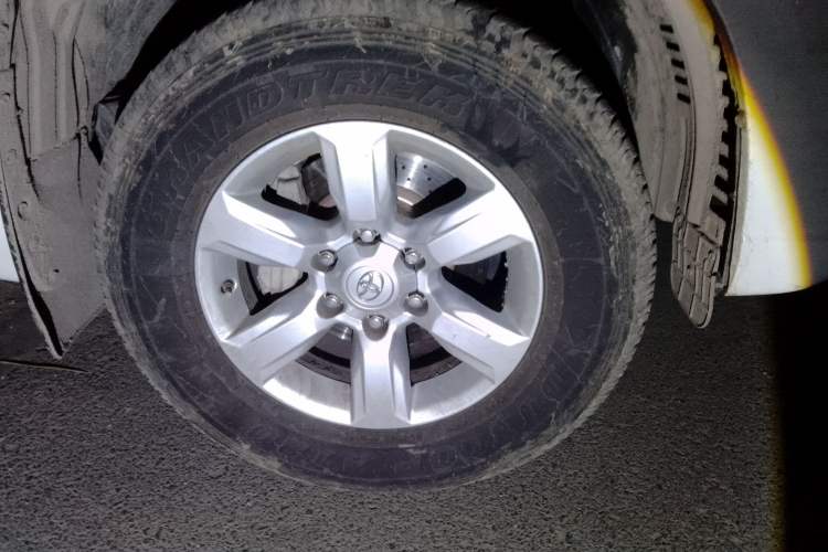 Used Toyota Prado 2016 3.5L Automatic TX-L NAVI Right Front Wheel Hub