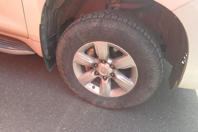 Used Toyota Prado 2016 3.5L Automatic TX-L Right Front Wheel Hub