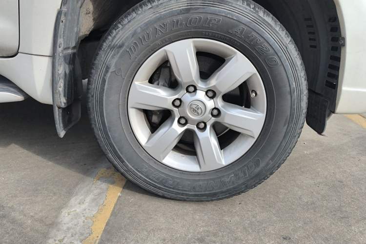 Used Toyota Prado 2016 3.5L Automatic TX-L NAVI Right Front Wheel Hub