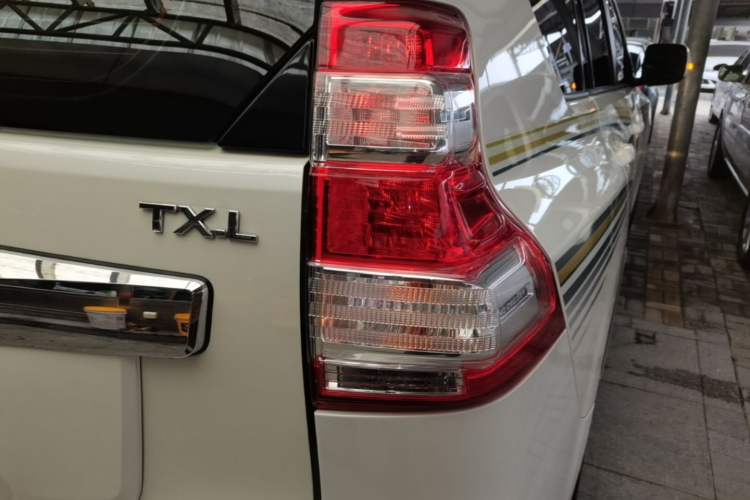 Used Toyota Prado 2016 2.7L Automatic Luxury Edition Right Rear Taillight