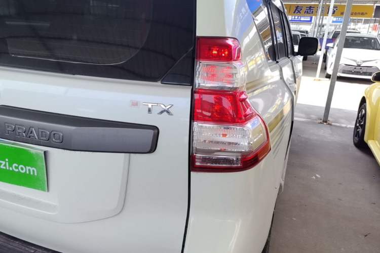 Used Toyota Prado 2016 2.7L Automatic Standard Edition Right Rear Taillight
