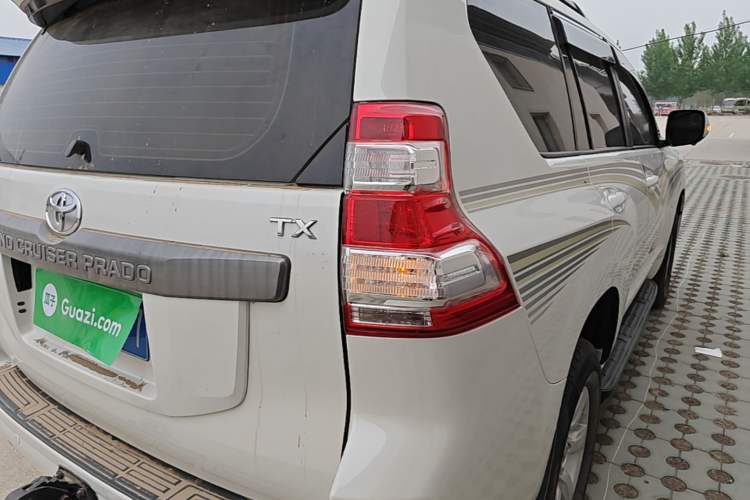Used Toyota Prado 2016 2.7L Automatic Standard Edition Right Rear Taillight