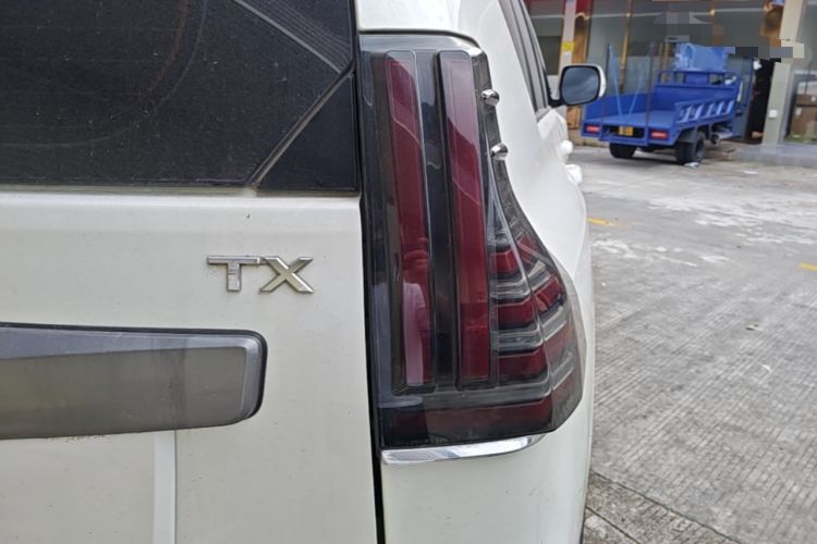 Used Toyota Prado 2016 3.5L Automatic TX-L NAVI Right Rear Taillight