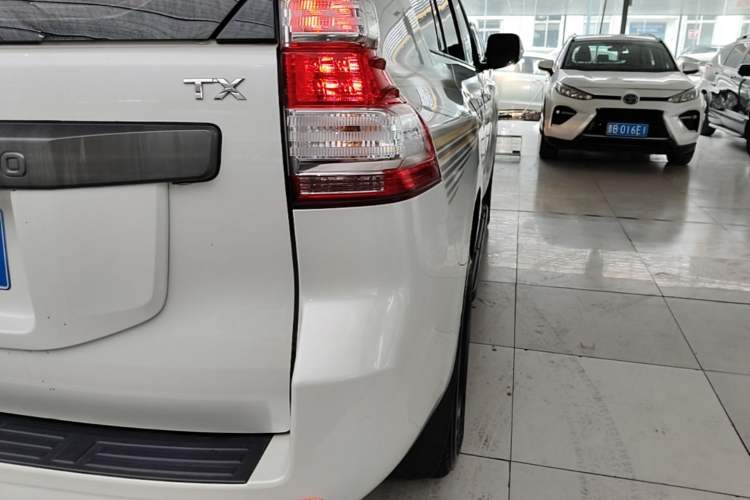 Used Toyota Prado 2016 2.7L Automatic Luxury Edition Right Rear Taillight