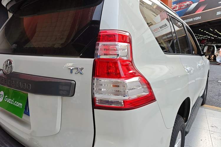 Used Toyota Prado 2016 2.7L Automatic Standard Edition Right Rear Taillight