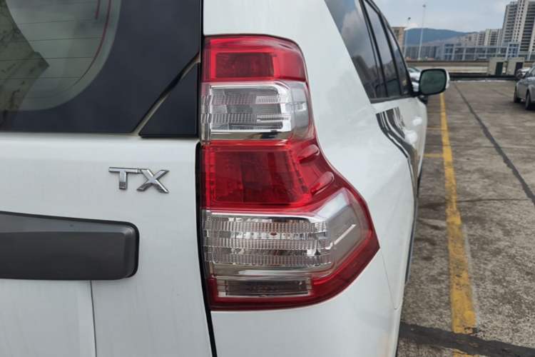 Used Toyota Prado 2016 3.5L Automatic TX-L Right Rear Taillight