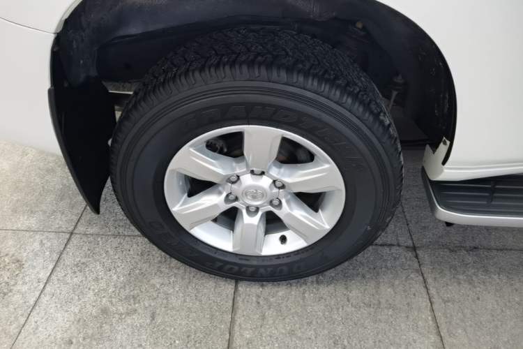 Used Toyota Prado 2016 2.7L Automatic Luxury Edition Right Rear Wheel Hub