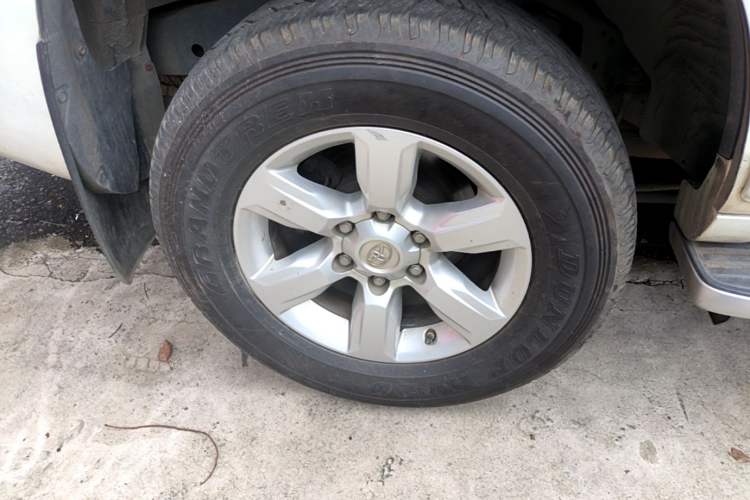 Used Toyota Prado 2016 2.7L Automatic Standard Edition Right Rear Wheel Hub
