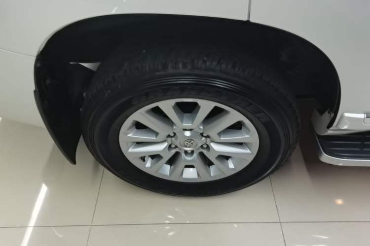 Used Toyota Prado 2016 3.5L Automatic VX NAVI Right Rear Wheel Hub