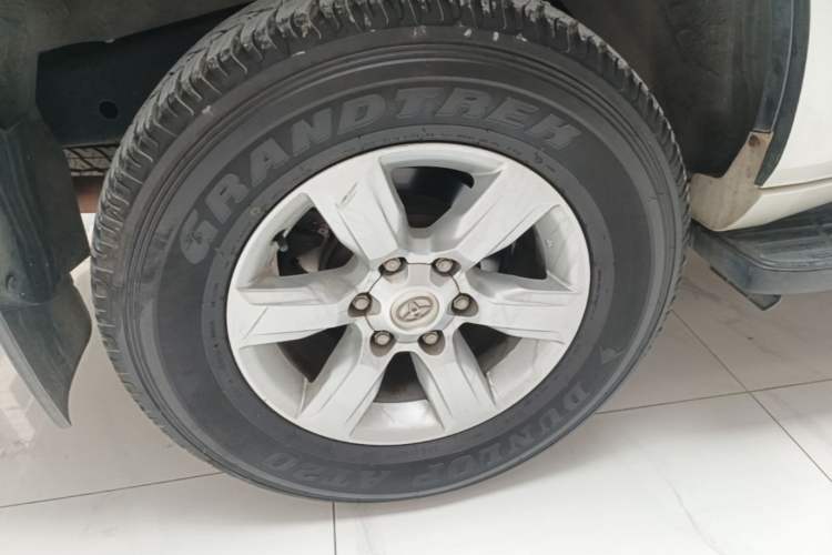 Used Toyota Prado 2016 2.7L Automatic Luxury Edition Right Rear Wheel Hub