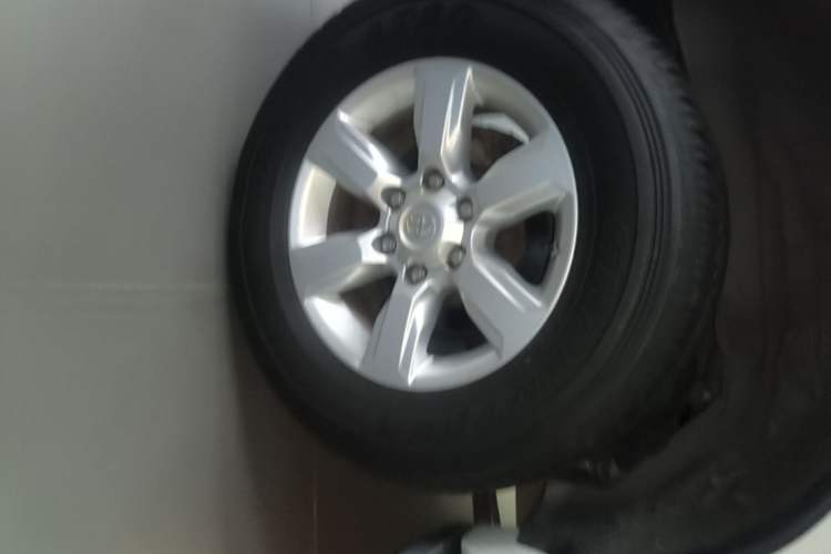 Used Toyota Prado 2016 3.5L Automatic TX-L Right Rear Wheel Hub