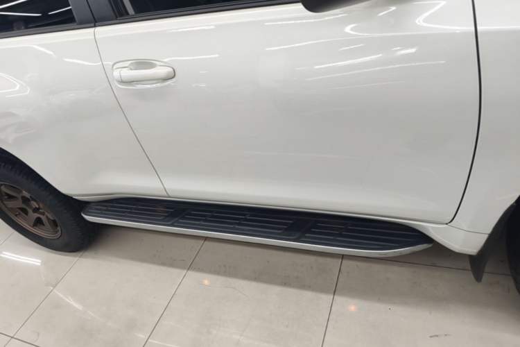 Used Toyota Prado 2016 3.5L Automatic TX-L Right Side Sill