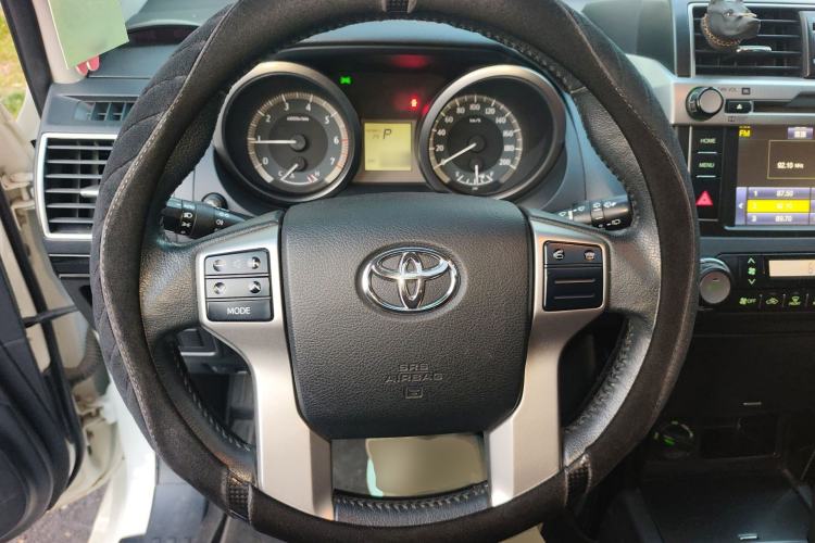 Used Toyota Prado 2016 2.7L Automatic Luxury Edition Steering Wheel